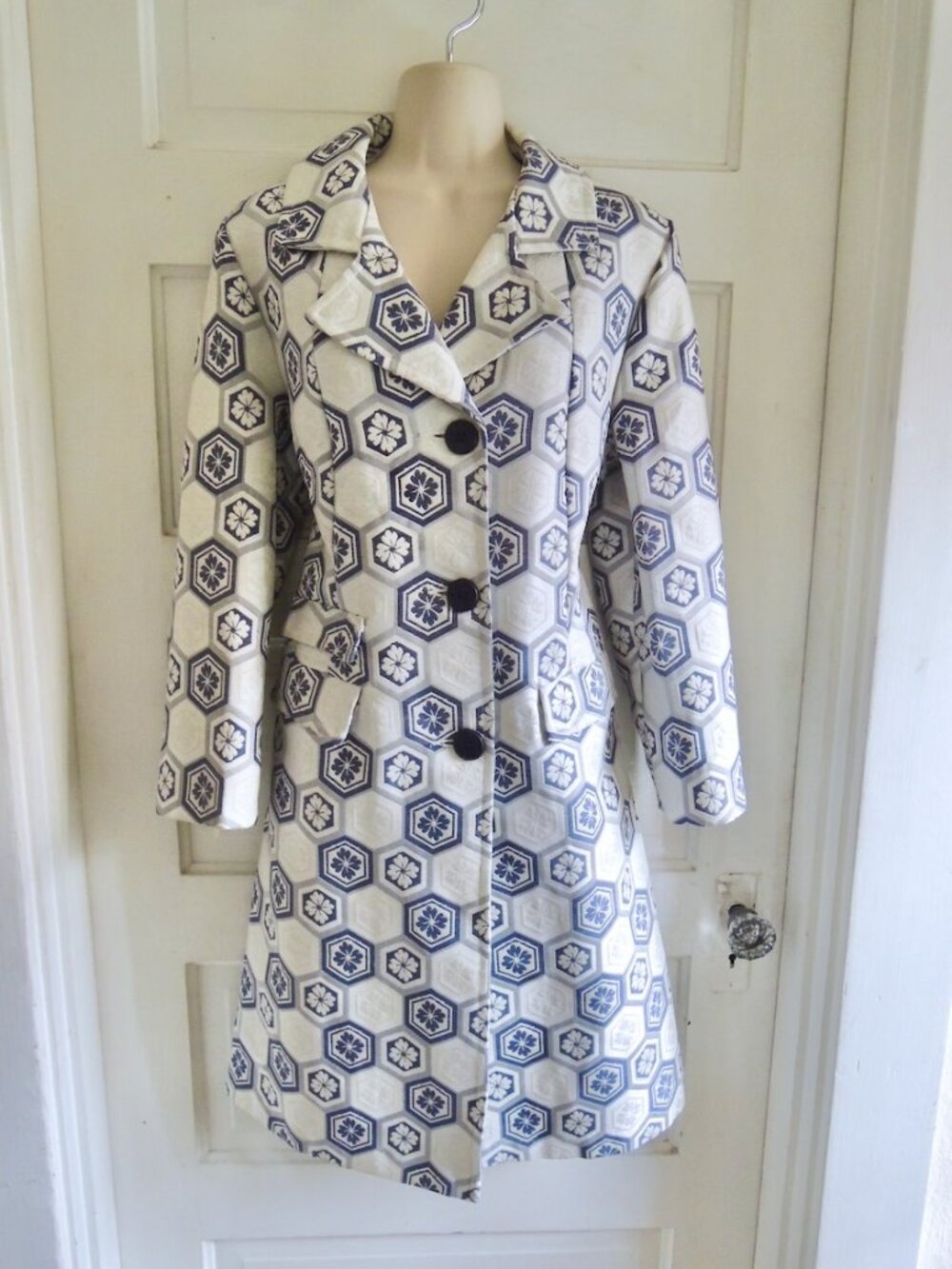 Vintage Lanson 1964-73 White & Blue Hexagon Floral Mod Coat Union Made S/M